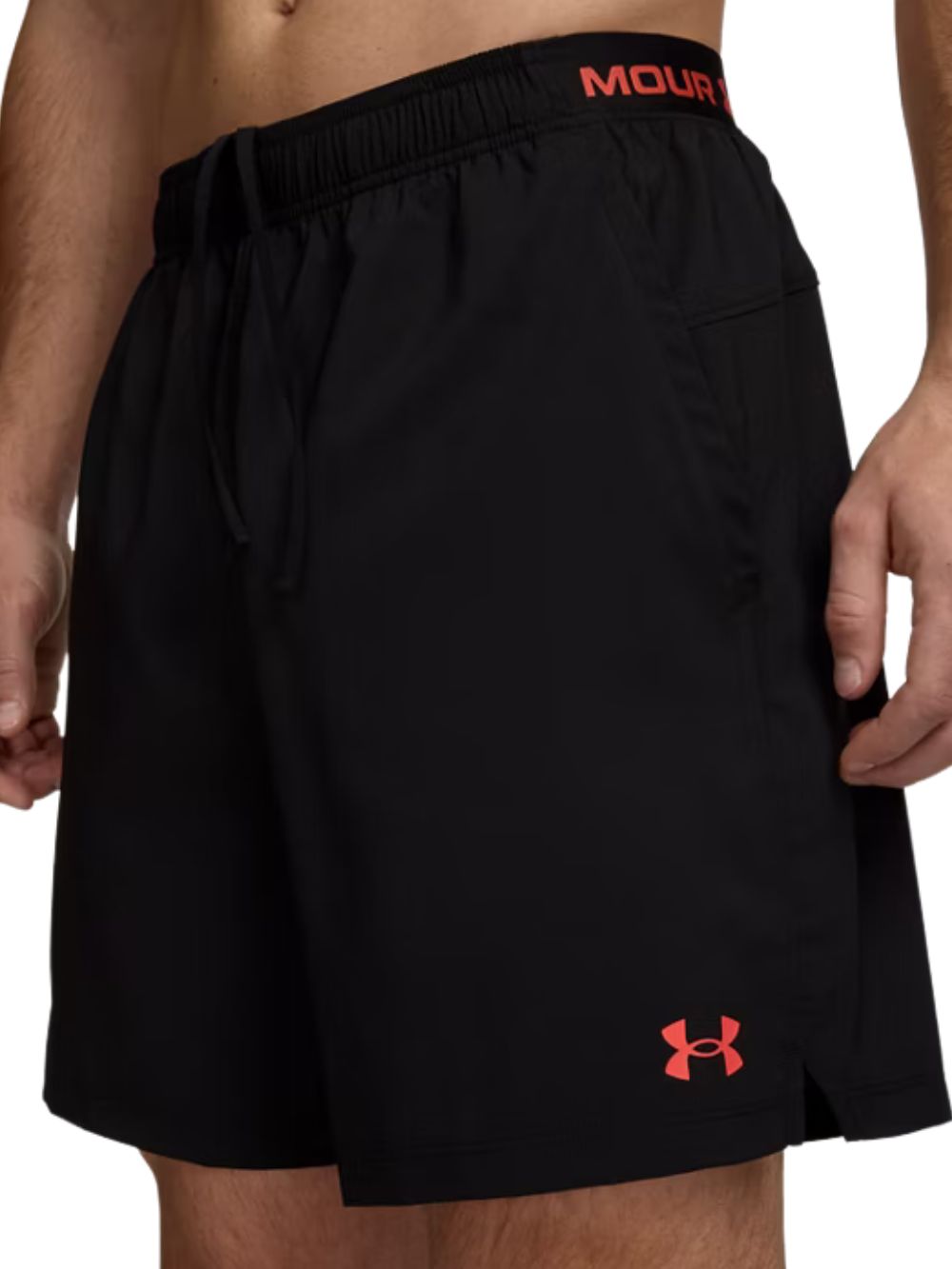 Shorts sportswear vanish woven 2.0 6in UNDER ARMOUR Uomo - Nero